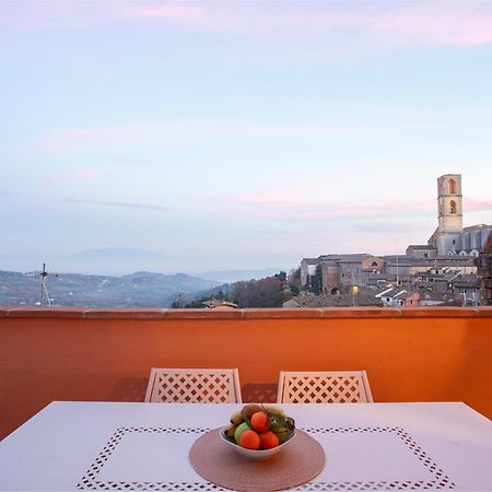 Panoramic Apt - A Due Passi Dal Centro - Italywego Perugia Buitenkant foto