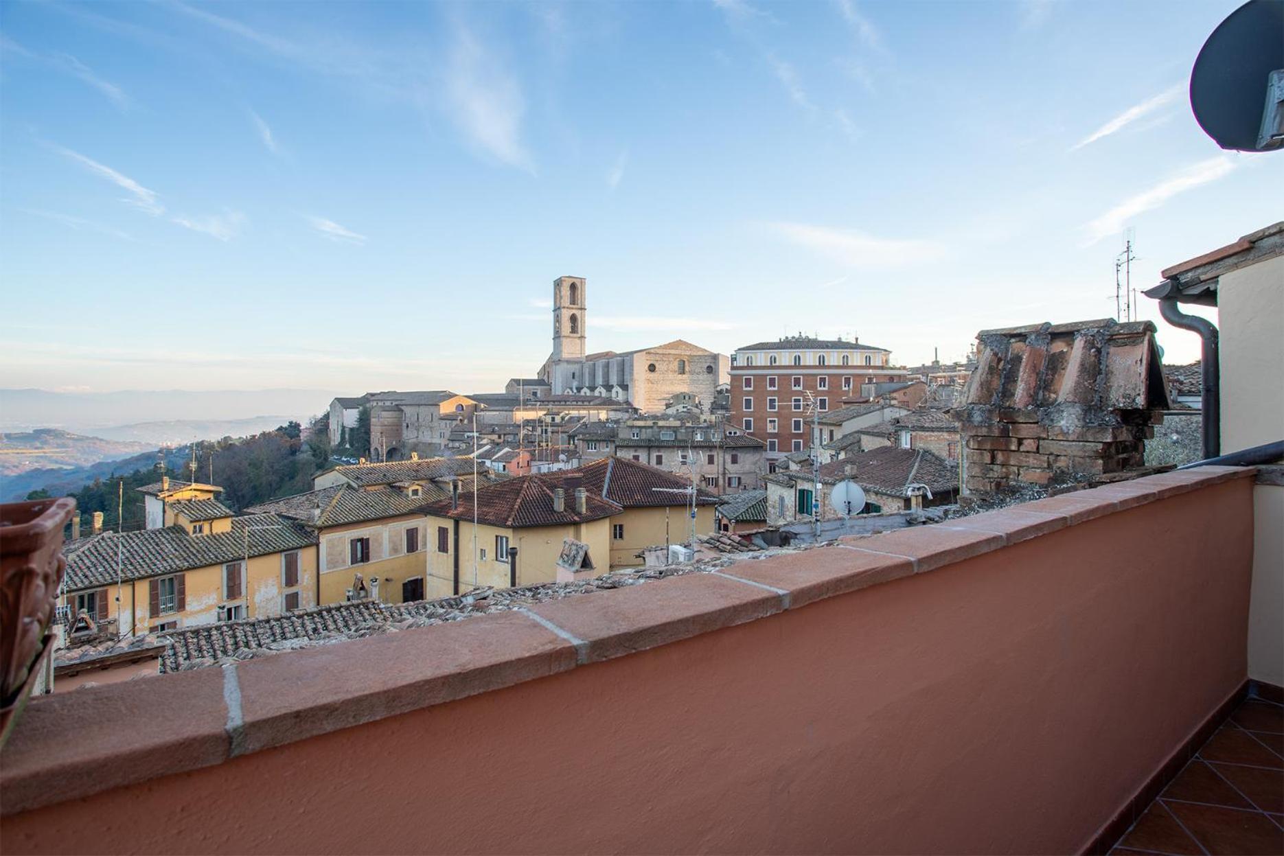 Panoramic Apt - A Due Passi Dal Centro - Italywego Perugia Buitenkant foto